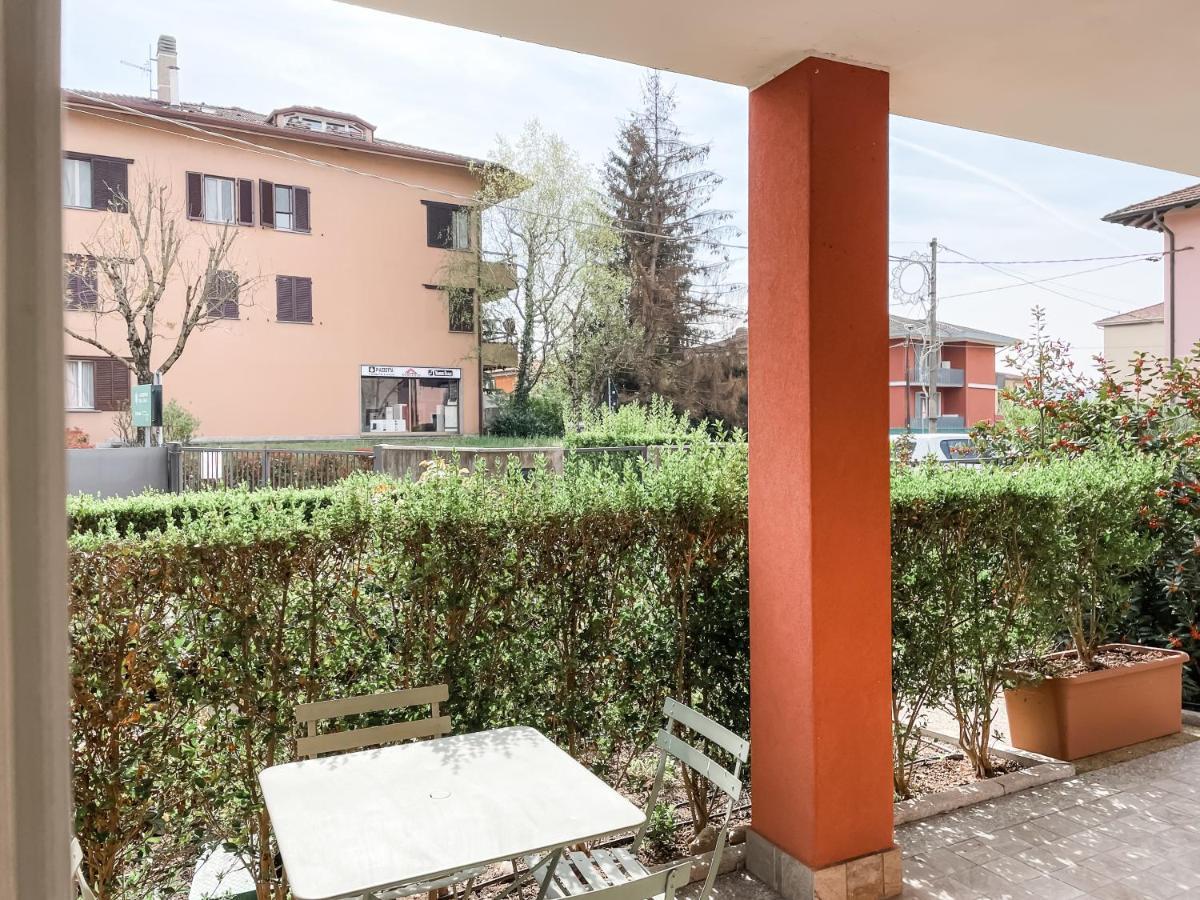 Agriturismo Familiare I Giardini Del Lago Βαρέζε Εξωτερικό φωτογραφία